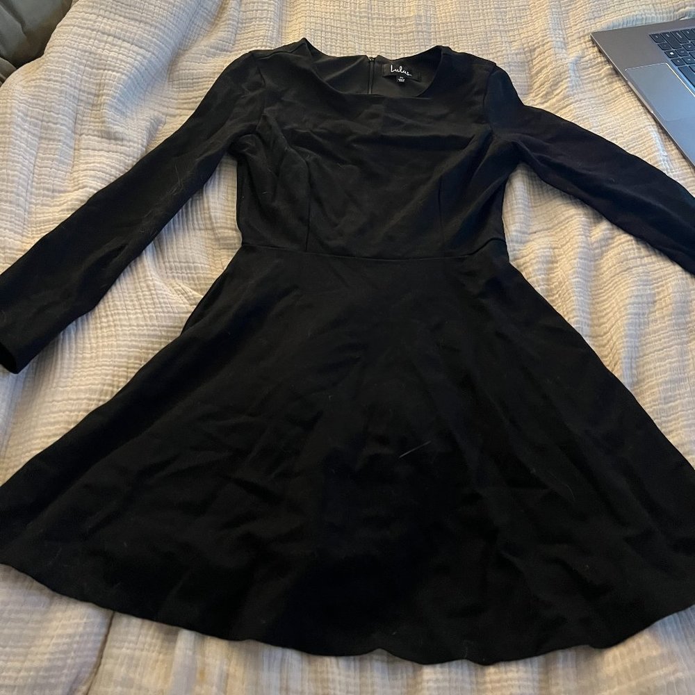 Lulu's Black Long Sleeve Midi-Dress Size M
